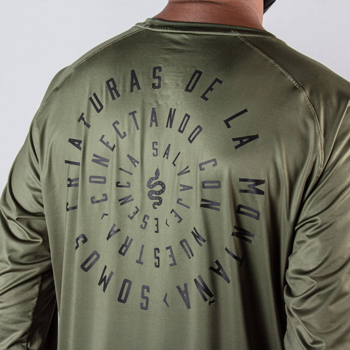 Jersey Salvaje Manga Larga Verde Militar- Fugitiva