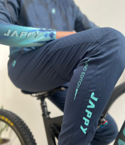 Vista detalle Pantalon MTB azul 